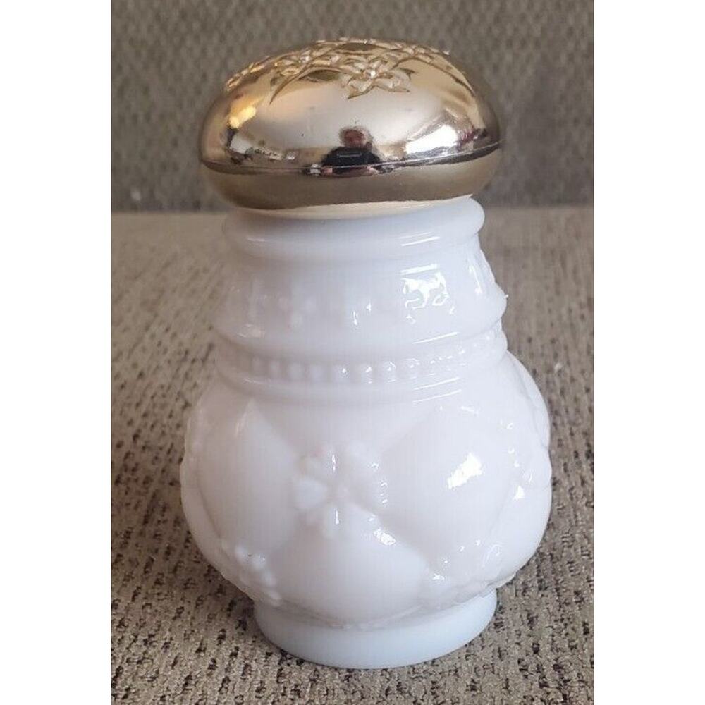 Beautifully Decorated White Glass Bottle Powder Sachet Avon Field Flowers